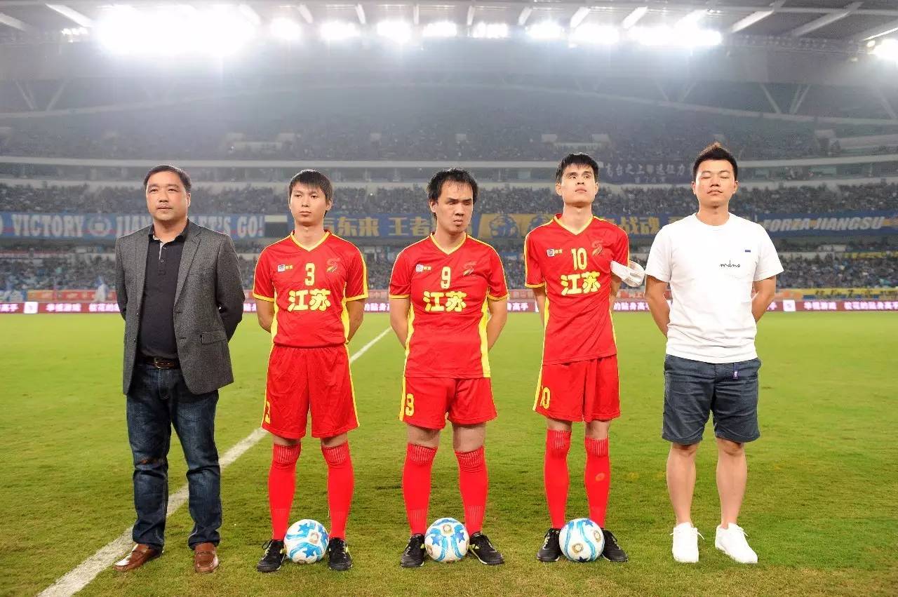 [德甲]吉拉西梅开二度 多特蒙德3-0柏林联合取首胜