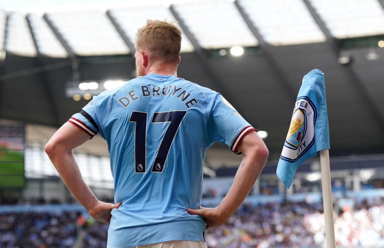 足坛悲喜夜！诞生2026年首冠，皇马会师巴萨，米兰绝平送国米大礼